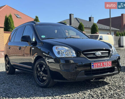 Черный Киа Каренс, объемом двигателя 2 л и пробегом 148 тыс. км за 7250 $, фото 3 на Automoto.ua
