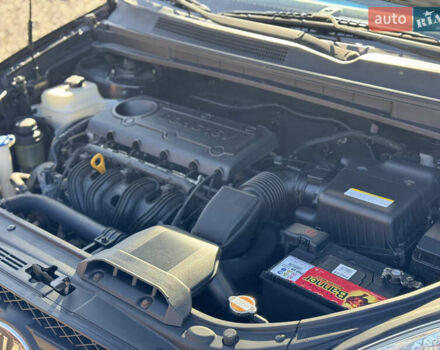 Черный Киа Каренс, объемом двигателя 2 л и пробегом 148 тыс. км за 7250 $, фото 36 на Automoto.ua