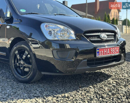 Черный Киа Каренс, объемом двигателя 2 л и пробегом 148 тыс. км за 7250 $, фото 5 на Automoto.ua