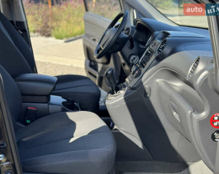 Черный Киа Каренс, объемом двигателя 2 л и пробегом 148 тыс. км за 7250 $, фото 19 на Automoto.ua