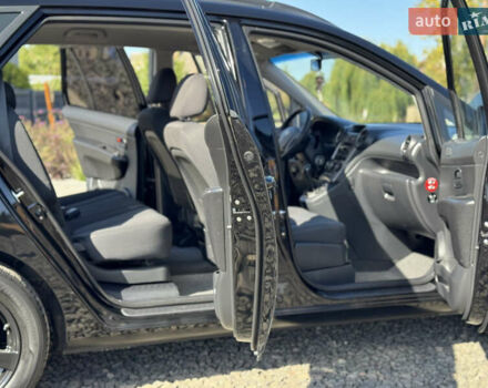 Черный Киа Каренс, объемом двигателя 2 л и пробегом 148 тыс. км за 7250 $, фото 17 на Automoto.ua