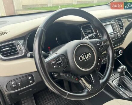 Черный Киа Каренс, объемом двигателя 1.69 л и пробегом 179 тыс. км за 10950 $, фото 72 на Automoto.ua