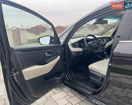 Черный Киа Каренс, объемом двигателя 1.69 л и пробегом 179 тыс. км за 10950 $, фото 122 на Automoto.ua