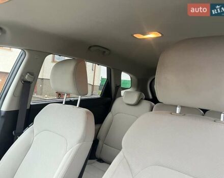 Черный Киа Каренс, объемом двигателя 1.69 л и пробегом 179 тыс. км за 10950 $, фото 116 на Automoto.ua