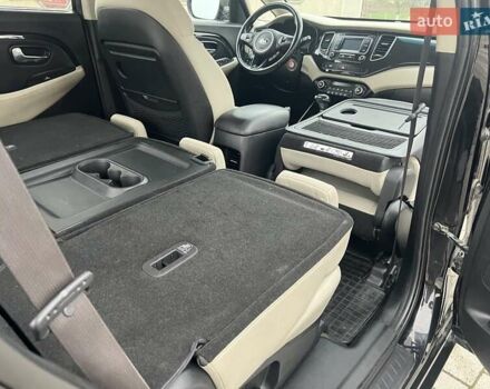 Черный Киа Каренс, объемом двигателя 1.69 л и пробегом 179 тыс. км за 10950 $, фото 145 на Automoto.ua