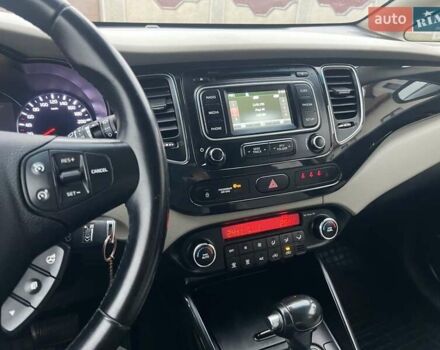 Черный Киа Каренс, объемом двигателя 1.69 л и пробегом 179 тыс. км за 10950 $, фото 173 на Automoto.ua