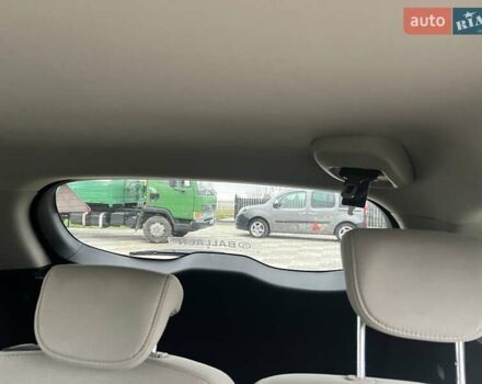 Черный Киа Каренс, объемом двигателя 1.69 л и пробегом 179 тыс. км за 10950 $, фото 83 на Automoto.ua