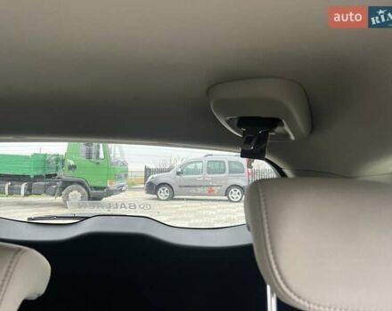 Черный Киа Каренс, объемом двигателя 1.69 л и пробегом 179 тыс. км за 10950 $, фото 82 на Automoto.ua