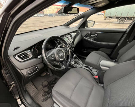 Чорний Кіа Каренс, об'ємом двигуна 1.69 л та пробігом 230 тис. км за 10500 $, фото 7 на Automoto.ua