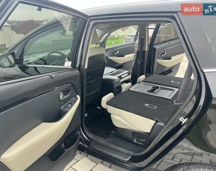 Черный Киа Каренс, объемом двигателя 1.69 л и пробегом 179 тыс. км за 10950 $, фото 148 на Automoto.ua