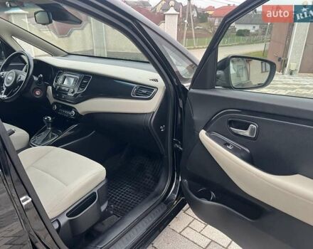 Черный Киа Каренс, объемом двигателя 1.69 л и пробегом 179 тыс. км за 10950 $, фото 90 на Automoto.ua