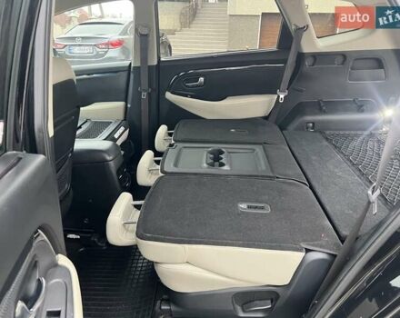 Черный Киа Каренс, объемом двигателя 1.69 л и пробегом 179 тыс. км за 10950 $, фото 153 на Automoto.ua