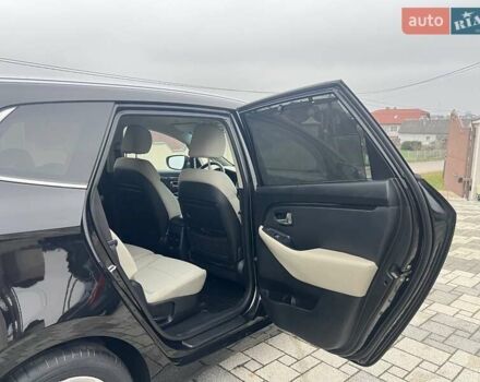 Черный Киа Каренс, объемом двигателя 1.69 л и пробегом 179 тыс. км за 10950 $, фото 98 на Automoto.ua