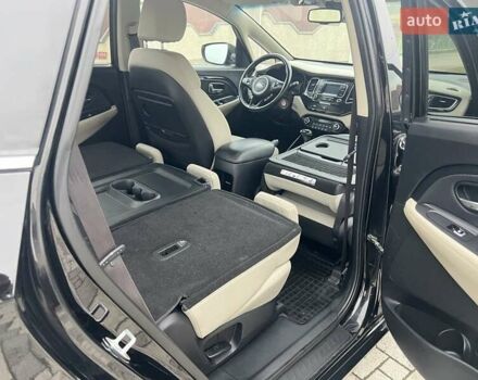Черный Киа Каренс, объемом двигателя 1.69 л и пробегом 179 тыс. км за 10950 $, фото 146 на Automoto.ua