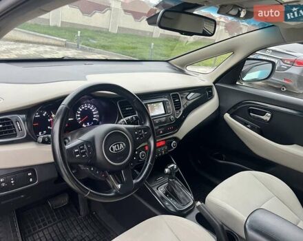 Черный Киа Каренс, объемом двигателя 1.69 л и пробегом 179 тыс. км за 10950 $, фото 179 на Automoto.ua