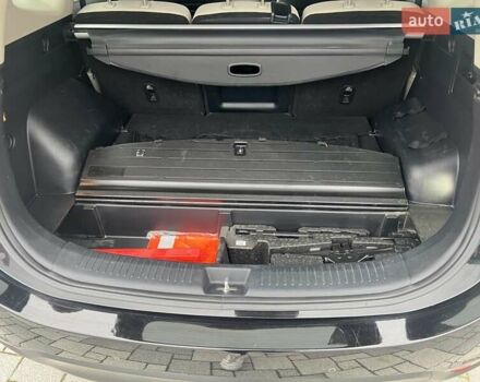 Черный Киа Каренс, объемом двигателя 1.69 л и пробегом 179 тыс. км за 10950 $, фото 129 на Automoto.ua