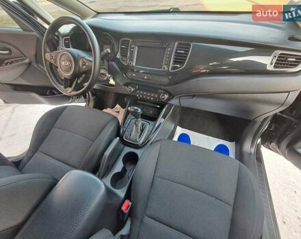 Черный Киа Каренс, объемом двигателя 1.69 л и пробегом 220 тыс. км за 12800 $, фото 14 на Automoto.ua