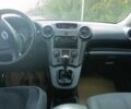 Киа Каренс 2007 в Днепре (Днепропетровске) на Automoto.ua Черный Киа Каренс, объемом двигателя 2 л и пробегом 265 тыс. км за 5500 $, фото 4 на Automoto.ua