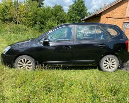 Черный Киа Каренс, объемом двигателя 2 л и пробегом 68 тыс. км за 9000 $, фото 3 на Automoto.ua