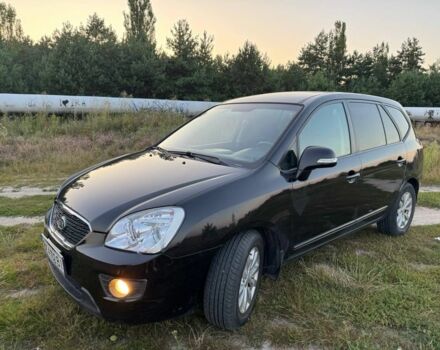 Черный Киа Каренс, объемом двигателя 2 л и пробегом 142 тыс. км за 8700 $, фото 1 на Automoto.ua