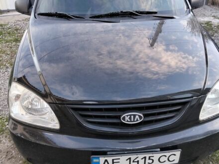 Киа Каренс 2004 в Синельниковом на Automoto.ua Черный Киа Каренс, объемом двигателя 1.6 л и пробегом 262 тыс. км за 3700 $, фото 1 на Automoto.ua