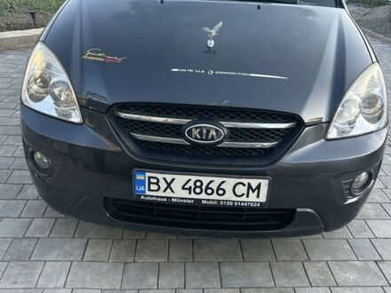 Чорний Кіа Каренс, об'ємом двигуна 2 л та пробігом 1000 тис. км за 5800 $, фото 1 на Automoto.ua
