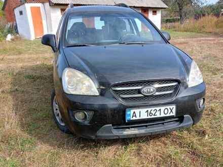 Кіа Каренс 2008 у Макарове на Automoto.ua Чорний Кіа Каренс, об'ємом двигуна 2 л та пробігом 290 тис. км за 3900 $, фото 1 на Automoto.ua