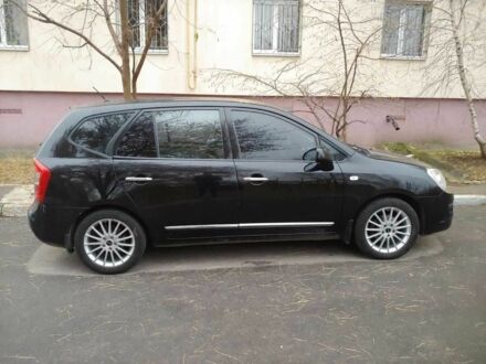 Киа Каренс 2008 в Киеве на Automoto.ua Черный Киа Каренс, объемом двигателя 2 л и пробегом 326 тыс. км за 4970 $, фото 1 на Automoto.ua