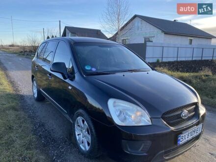 Черный Киа Каренс, объемом двигателя 2 л и пробегом 265 тыс. км за 4700 $, фото 1 на Automoto.ua