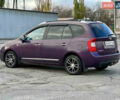 Фиолетовый Киа Каренс, объемом двигателя 2 л и пробегом 180 тыс. км за 6400 $, фото 8 на Automoto.ua