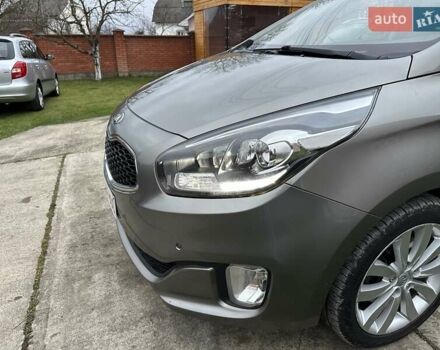 Коричневый Киа Каренс, объемом двигателя 1.7 л и пробегом 202 тыс. км за 10950 $, фото 5 на Automoto.ua