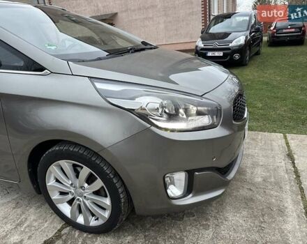 Коричневый Киа Каренс, объемом двигателя 1.7 л и пробегом 202 тыс. км за 10950 $, фото 6 на Automoto.ua