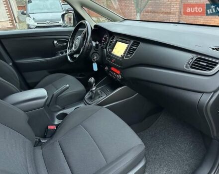 Коричневый Киа Каренс, объемом двигателя 1.7 л и пробегом 202 тыс. км за 10950 $, фото 32 на Automoto.ua