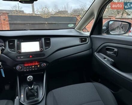 Коричневый Киа Каренс, объемом двигателя 1.7 л и пробегом 202 тыс. км за 10950 $, фото 38 на Automoto.ua