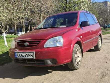 Киа Каренс 2005 в Синельниковом на Automoto.ua Красный Киа Каренс, объемом двигателя 2 л и пробегом 145 тыс. км за 4400 $, фото 1 на Automoto.ua