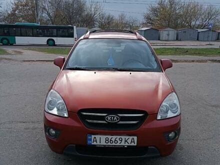 Киа Каренс 2007 в Белой Церкве на Automoto.ua Красный Киа Каренс, объемом двигателя 1.99 л и пробегом 371 тыс. км за 5000 $, фото 1 на Automoto.ua