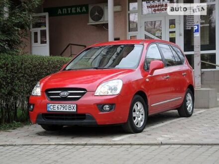 Киа Каренс 2008 в Черновцах на Automoto.ua Красный Киа Каренс, объемом двигателя 2 л и пробегом 127 тыс. км за 4900 $, фото 1 на Automoto.ua