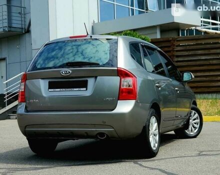 Киа Каренс 2010 в Киеве на Automoto.ua Киа Каренс, объемом двигателя 2 л и пробегом 230 тыс. км за 8200 $, фото 7 на Automoto.ua