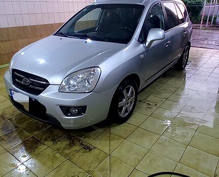 Киа Каренс, объемом двигателя 2 л и пробегом 272 тыс. км за 5000 $, фото 2 на Automoto.ua