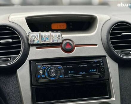 Кіа Каренс, об'ємом двигуна 2 л та пробігом 203 тис. км за 5999 $, фото 18 на Automoto.ua