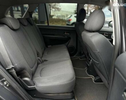 Кіа Каренс, об'ємом двигуна 2 л та пробігом 203 тис. км за 5999 $, фото 15 на Automoto.ua