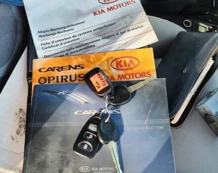 Кіа Каренс, об'ємом двигуна 2 л та пробігом 191 тис. км за 7799 $, фото 27 на Automoto.ua