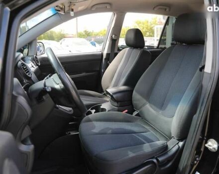 Киа Каренс, объемом двигателя 0 л и пробегом 212 тыс. км за 7300 $, фото 6 на Automoto.ua