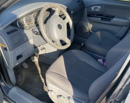 Серый Киа Каренс, объемом двигателя 1.6 л и пробегом 231 тыс. км за 3000 $, фото 6 на Automoto.ua