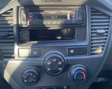 Серый Киа Каренс, объемом двигателя 1.6 л и пробегом 231 тыс. км за 3000 $, фото 12 на Automoto.ua