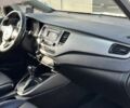 Серый Киа Каренс, объемом двигателя 2 л и пробегом 224 тыс. км за 13500 $, фото 18 на Automoto.ua