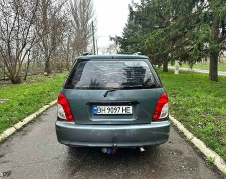 Серый Киа Каренс, объемом двигателя 1.8 л и пробегом 248 тыс. км за 1800 $, фото 4 на Automoto.ua