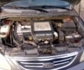 Сірий Кіа Каренс, об'ємом двигуна 2 л та пробігом 270 тис. км за 4200 $, фото 7 на Automoto.ua