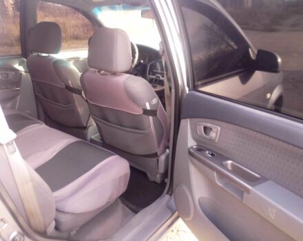 Сірий Кіа Каренс, об'ємом двигуна 2 л та пробігом 270 тис. км за 4200 $, фото 13 на Automoto.ua