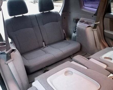 Серый Киа Каренс, объемом двигателя 1.8 л и пробегом 281 тыс. км за 3750 $, фото 17 на Automoto.ua